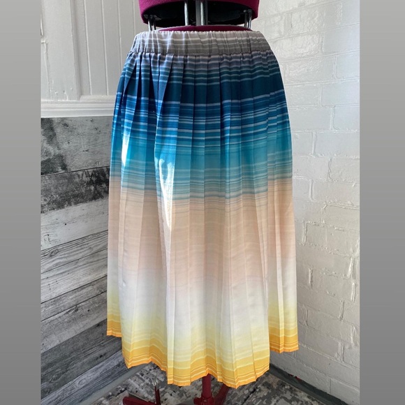 ELOQUII Sunset 🌅 skirt - Picture 5 of 8